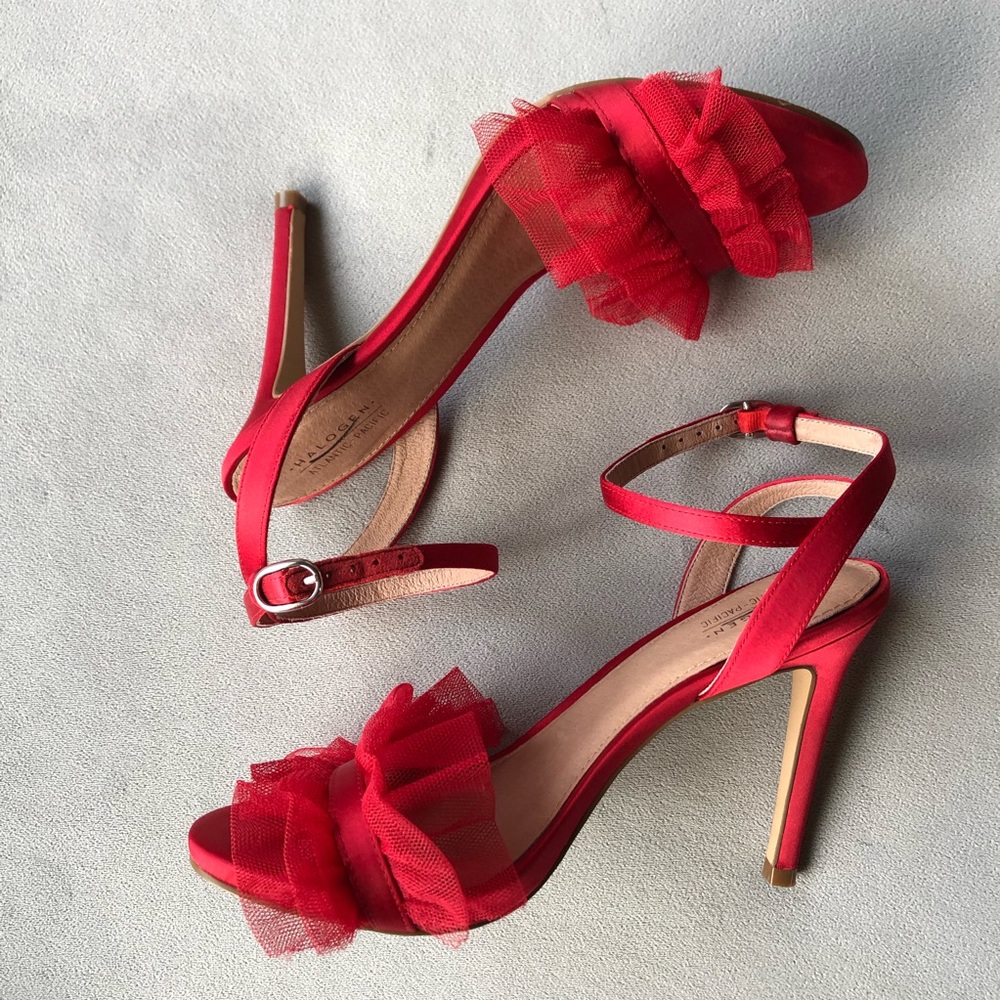 Halogen x Atlantic-Pacific ~ Angelle Ruffle Sandal Heel ~ Women’s Size 5.5
